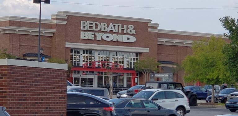 edgewood retail district 768x374