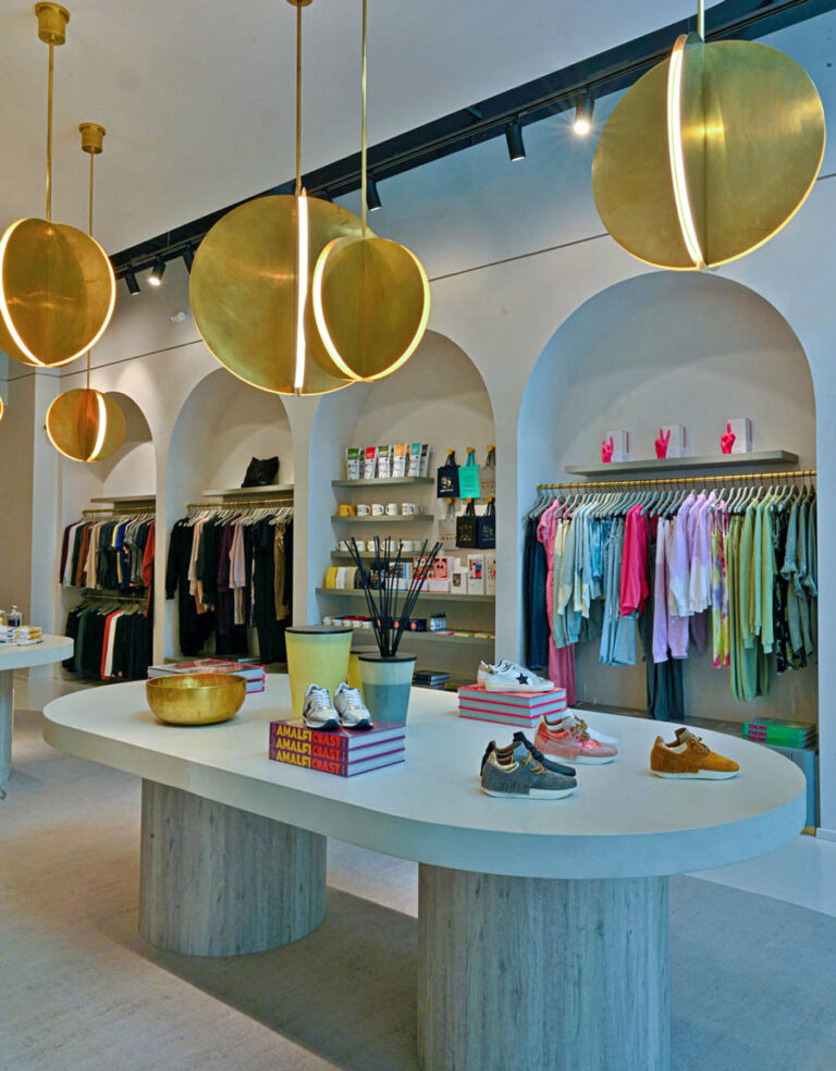 essence of taste boutique 768x984