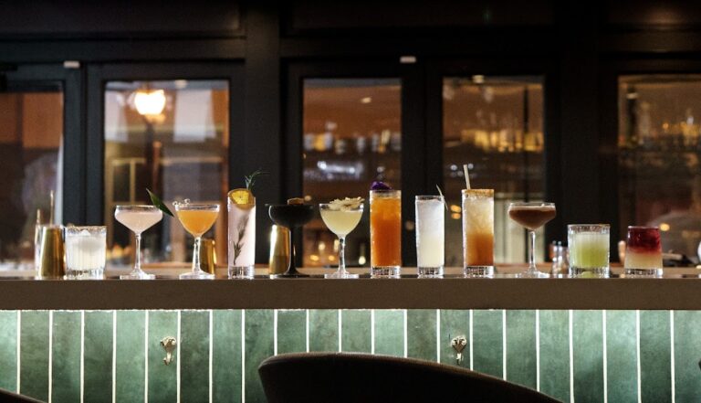 photo.html 1010 768x441