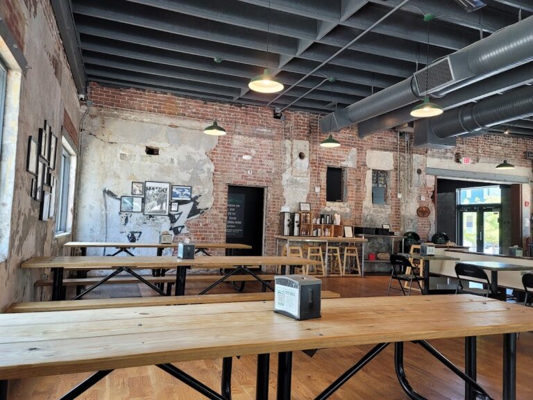 photo.html 211 768x576