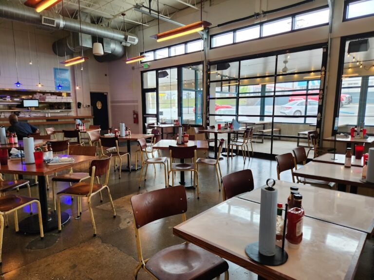 photo.html 215 768x576