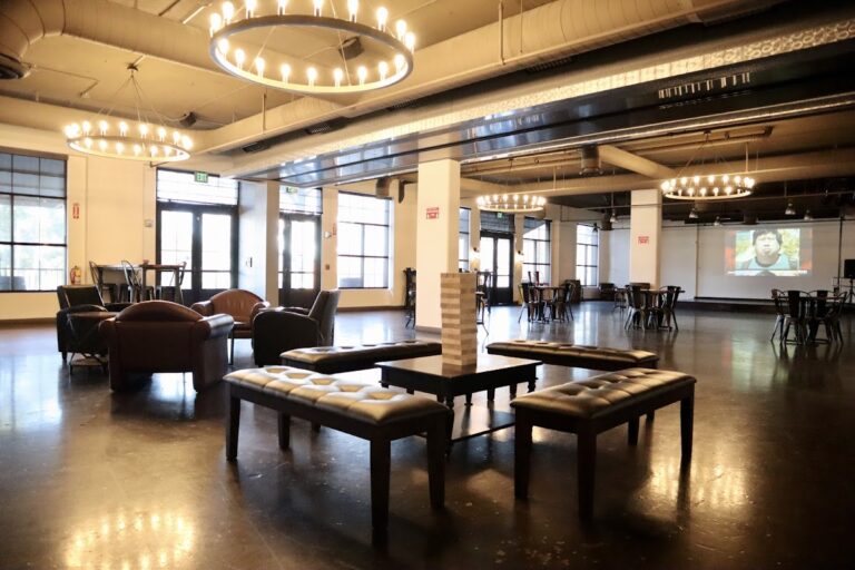 photo.html 243 768x512