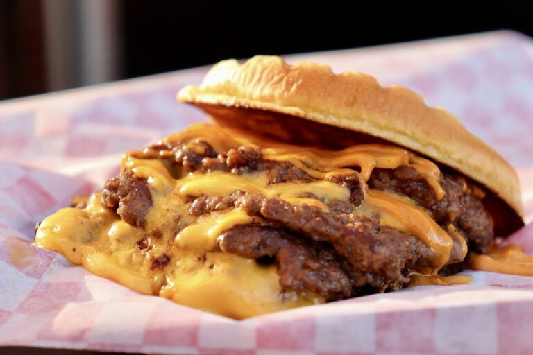 photo.html 351 768x512