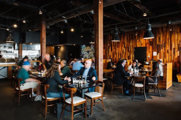 photo.html 386 768x512