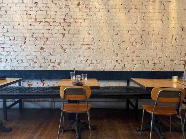 photo.html 388 768x576