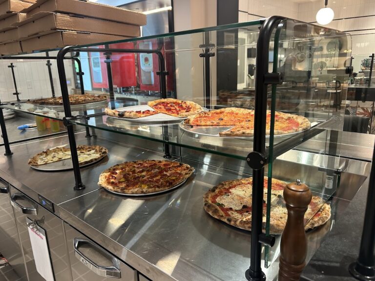 photo.html 390 768x576