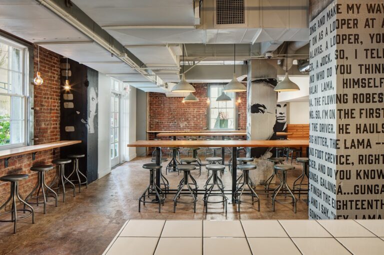 photo.html 433 768x510