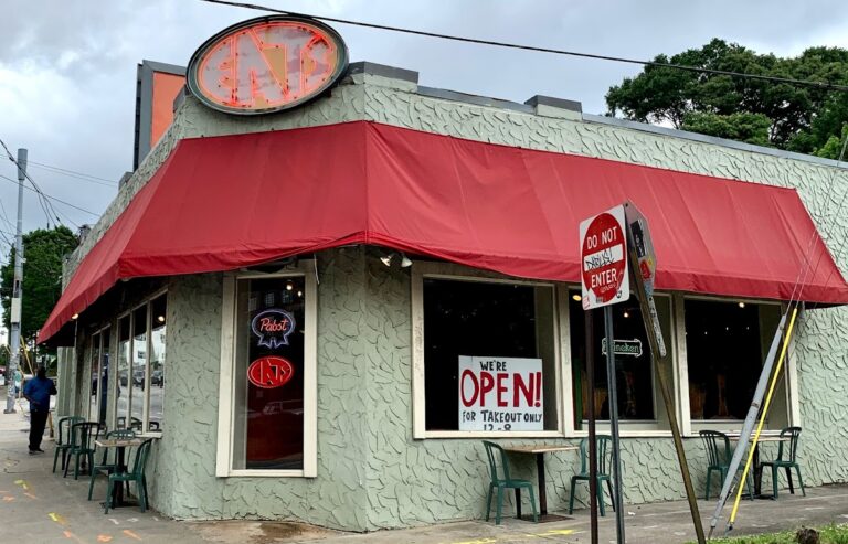 photo.html 467 768x493