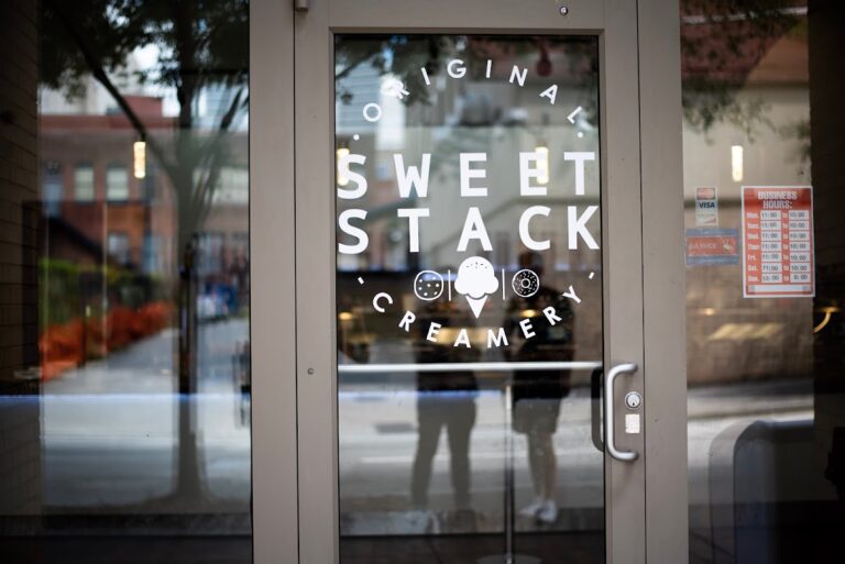 photo.html 576 768x513