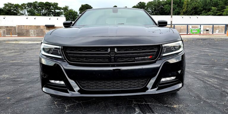 photo.html 688 768x385