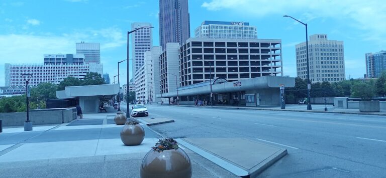 photo.html 715 768x355