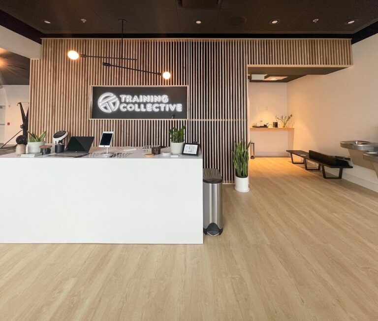 photo.html 770 768x652