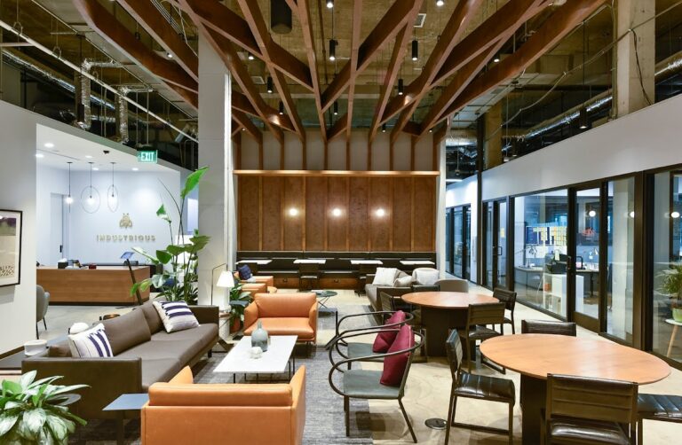 photo.html 808 768x502