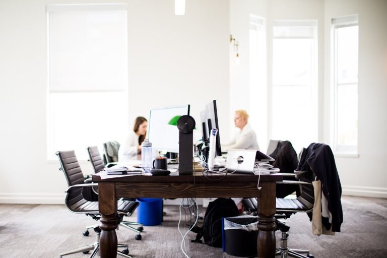 photo.html 837 768x512