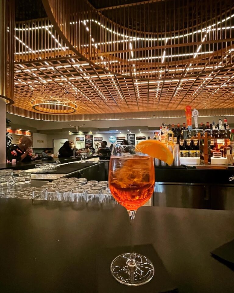 photo.html 971 768x960