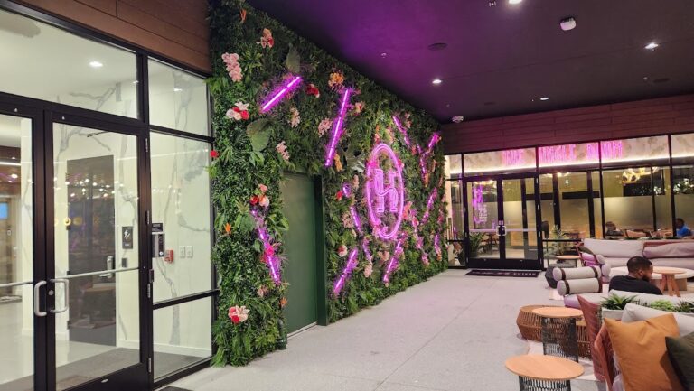 photo.html 972 768x433